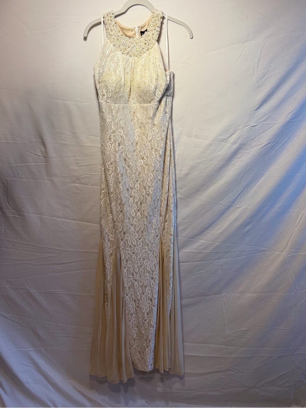 Vintage Cachet Ivory Lace Pearl Beaded Bridal Formal Gown â Size 8